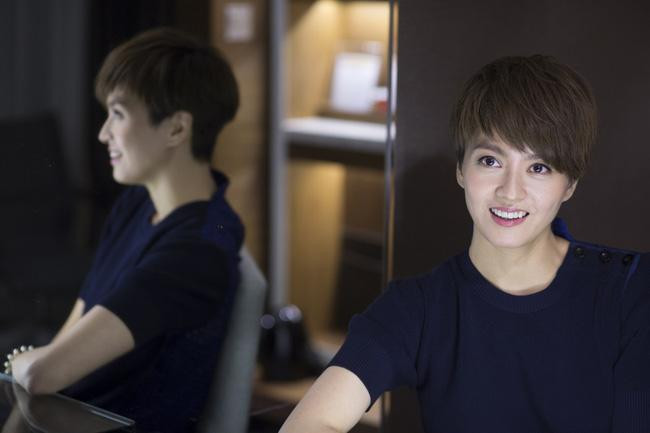 Không chỉ là diễn viên, Lương Vịnh Kỳ còn là nhạc sĩ, ca sĩ với khả năng chơi nhiều loại nhạc cụ, giành được nhiều giải thưởng trong lĩnh vực âm nhạc. Không chỉ là diễn viên, Lương Vịnh Kỳ còn là nhạc sĩ, ca sĩ với khả năng chơi nhiều loại nhạc cụ, giành được nhiều giải thưởng trong lĩnh vực âm nhạc.