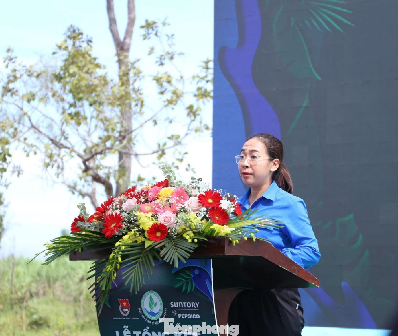 Chị H Giang Niê, Bí thư Tỉnh Đoàn Đắk Lắk phát biểu tại chương trình Chị H Giang Niê, Bí thư Tỉnh Đoàn Đắk Lắk phát biểu tại chương trình
