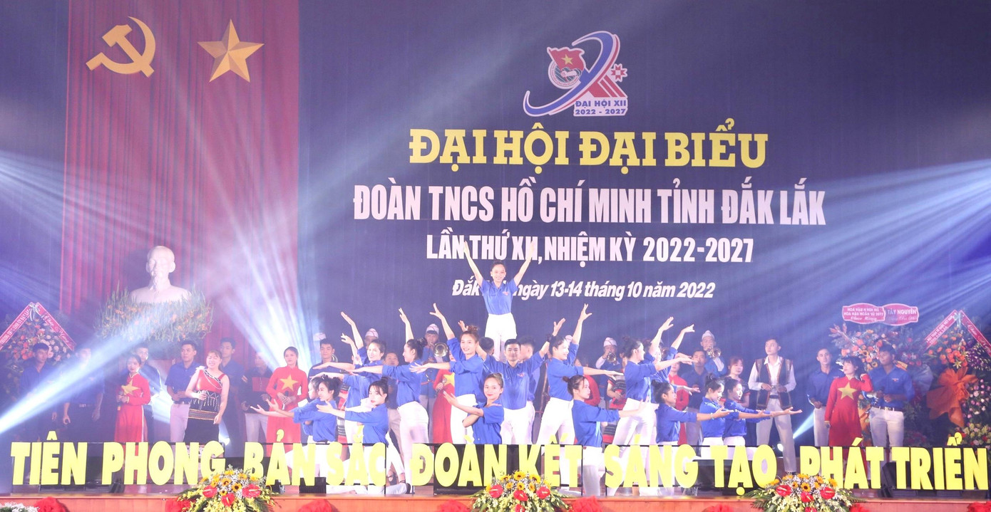 Chương trình văn nghệ tại đại hội