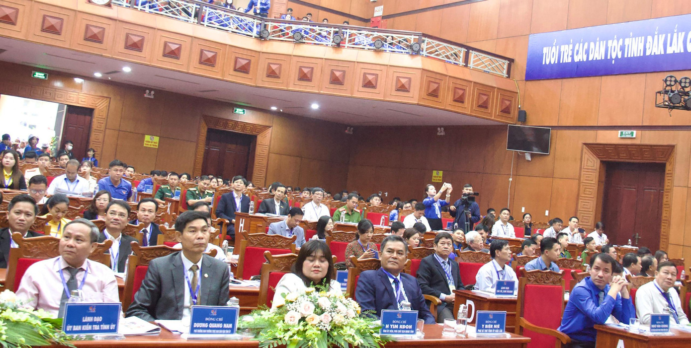 Lãnh đạo tỉnh Đắk Lắk và lãnh đạo Trung ương đoàn dự đại hội Lãnh đạo tỉnh Đắk Lắk và lãnh đạo Trung ương đoàn dự đại hội