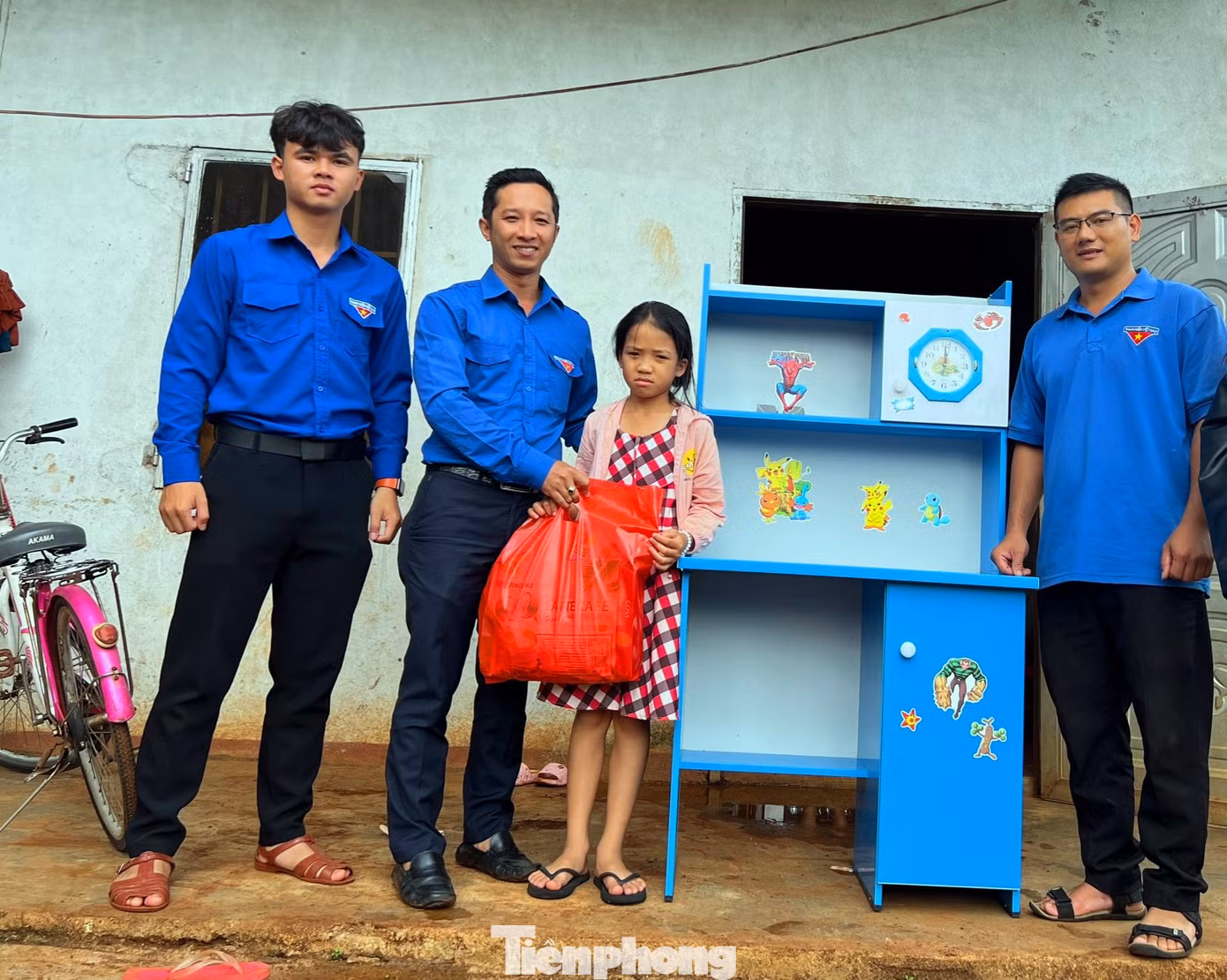 Món quà bất ngờ Đoàn Phường An Bình dành tặng học sinh khó khăn