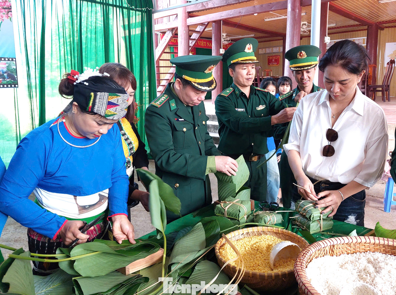 Từ ngày 4-10/1, bộ đội biên phòng tỉnh Đắk Lắk lần lượt tổ chức chương trình Xuân Biên phòng ấm lòng dân bản năm 2025 tại 4 xã biên giới thuộc 2 huyện Buôn Đôn và Ea Súp.