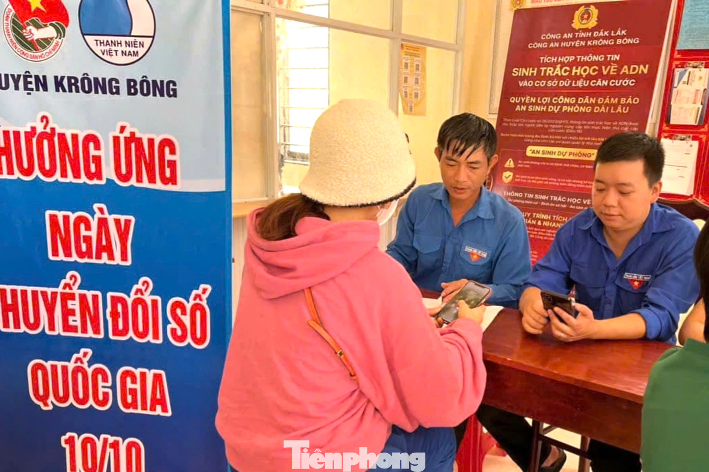 Nâng cao nhận thức của thanh niên và người dân về chuyển đổi số quốc gia, Huyện Đoàn Krông Bông tổ chức hoạt động hưởng ứng chuyển đổi số quốc gia năm 2024.