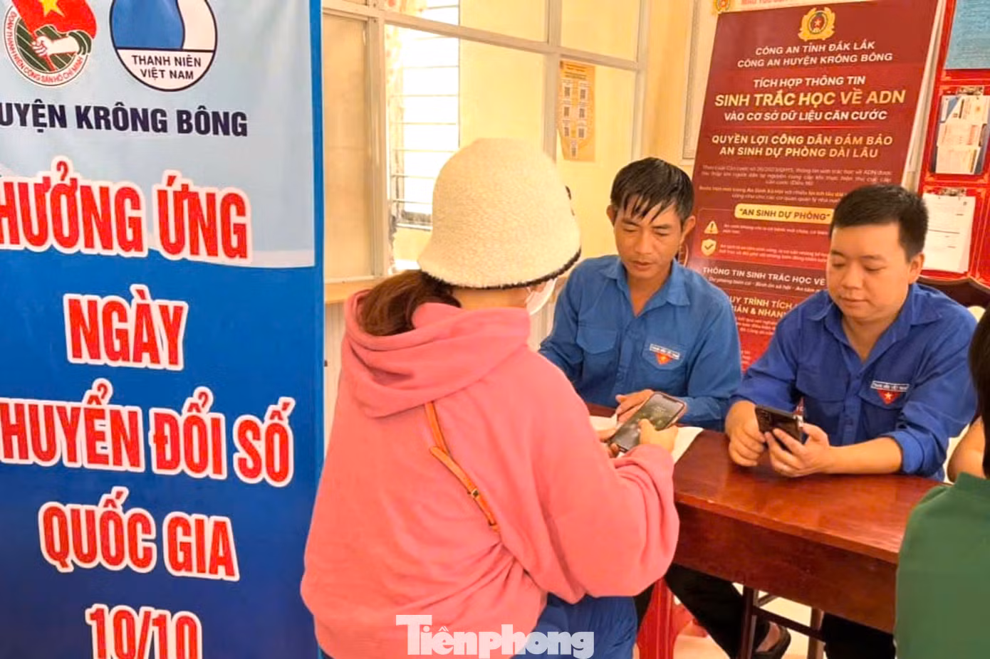 Nâng cao nhận thức của thanh niên và người dân về chuyển đổi số quốc gia, Huyện Đoàn Krông Bông tổ chức hoạt động hưởng ứng chuyển đổi số quốc gia năm 2024. Nâng cao nhận thức của thanh niên và người dân về chuyển đổi số quốc gia, Huyện Đoàn Krông Bông tổ chức hoạt động hưởng ứng chuyển đổi số quốc gia năm 2024.