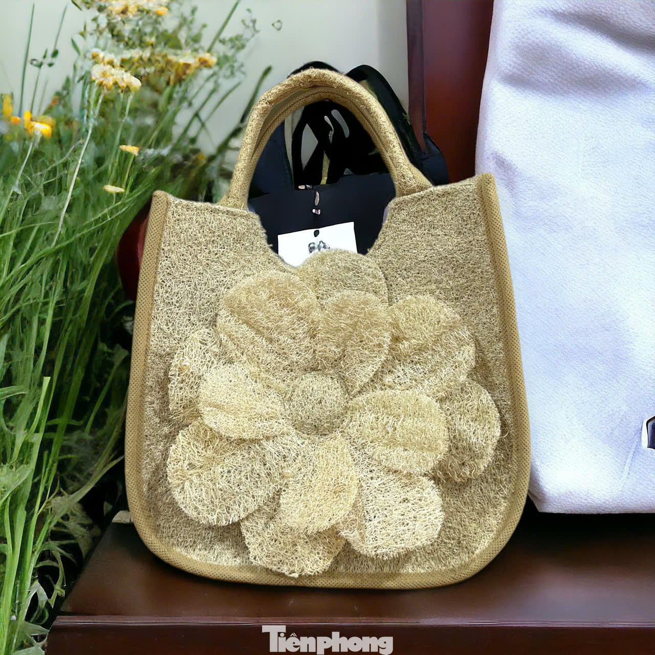 Các sản phẩm cao cấp đã bước ra thị trường thế giới như Pháp... và chào hàng ở nhiều nước như: Mỹ, Hàn Quốc, Nhật,...