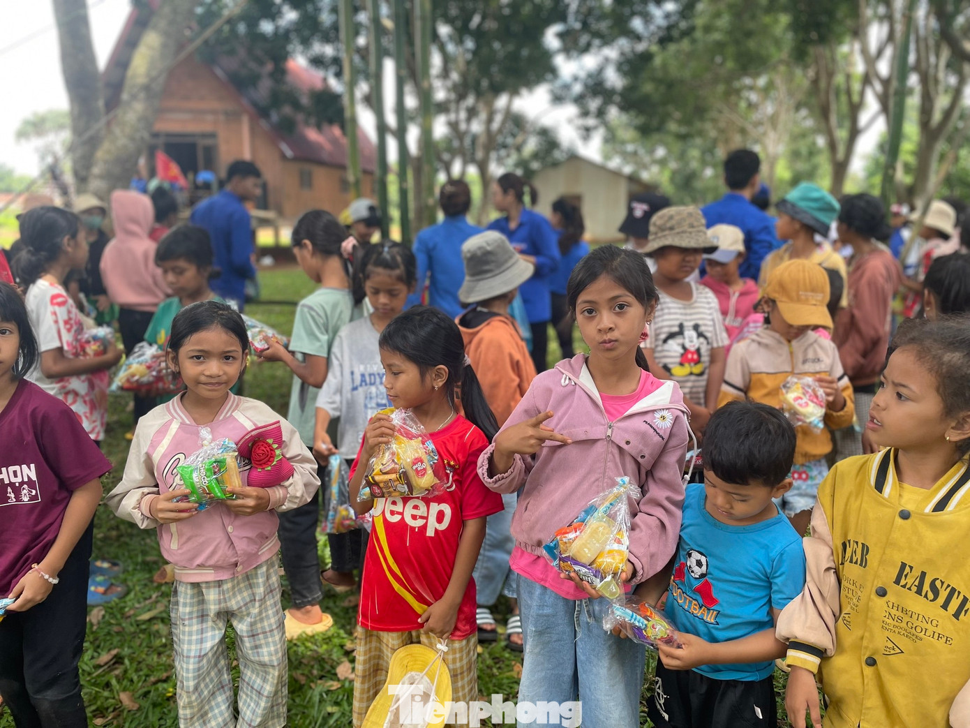Thông qua sinh hoạt trại hè góp phần thực hiện chương trình bảo vệ chăm sóc giáo dục trẻ em, tạo điều kiện cho các em có những ngày hè vui tươi, lành mạnh, an toàn. Thông qua sinh hoạt trại hè góp phần thực hiện chương trình bảo vệ chăm sóc giáo dục trẻ em, tạo điều kiện cho các em có những ngày hè vui tươi, lành mạnh, an toàn.