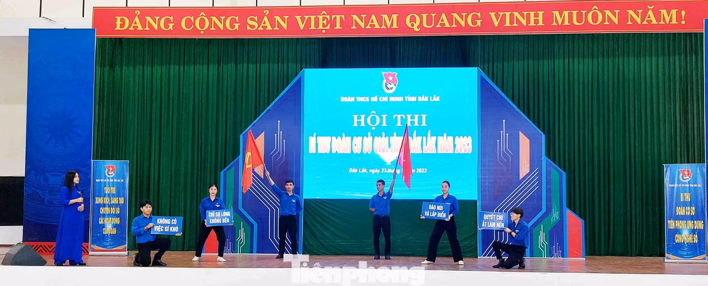 Nội dung thi của Đoàn xã Ea Hđing