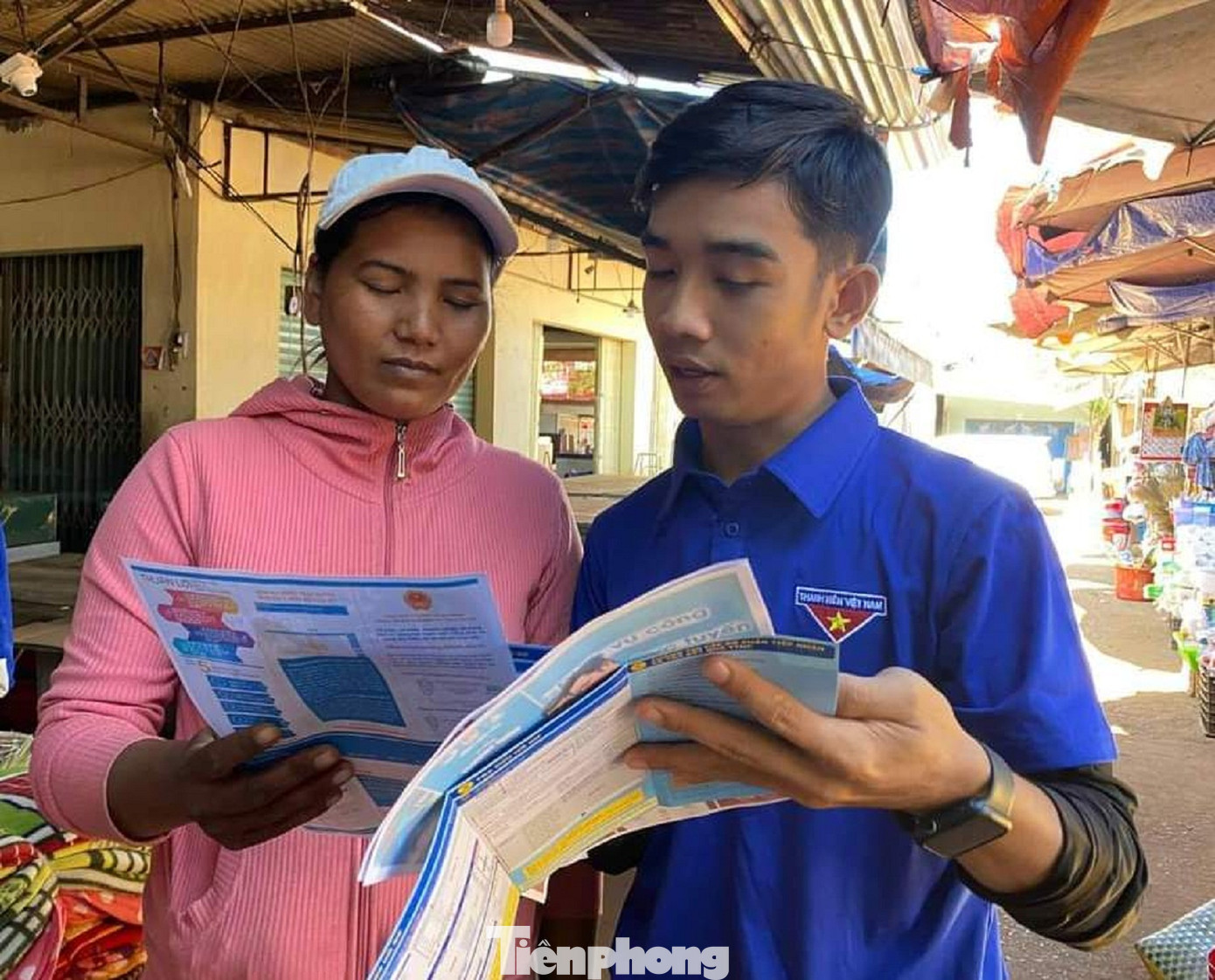 Các tổ chuyển đổi số chia nhiều hoạt động khác nhau để hỗ trợ người dân