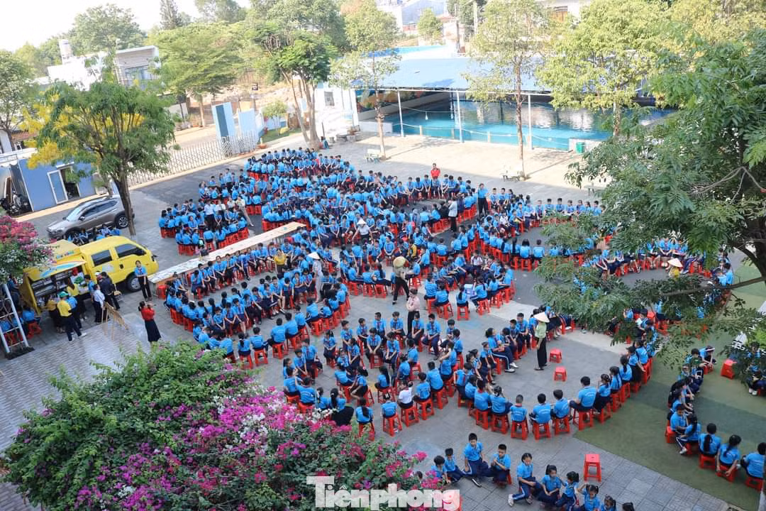 Hưởng ứng Ngày Sách và Văn hóa đọc Việt Nam năm 2024, Trường TH và THCS Nguyễn Khuyến (TP Buôn Ma Thuột, Đắk Lắk) đã triển khai cuộc thi “Sách nói” và “Giới thiệu sách” cho học sinh toàn trường.