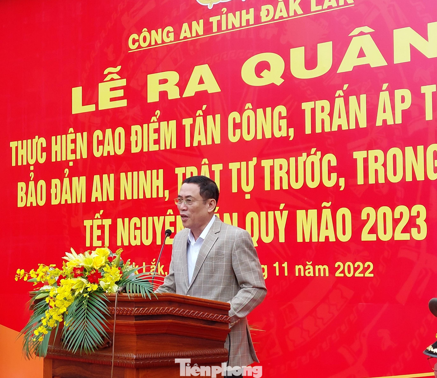 Ông Võ Văn Cảnh, Phó chủ tịch UBND tỉnh phát biểu tại lễ ra quân Ông Võ Văn Cảnh, Phó chủ tịch UBND tỉnh phát biểu tại lễ ra quân