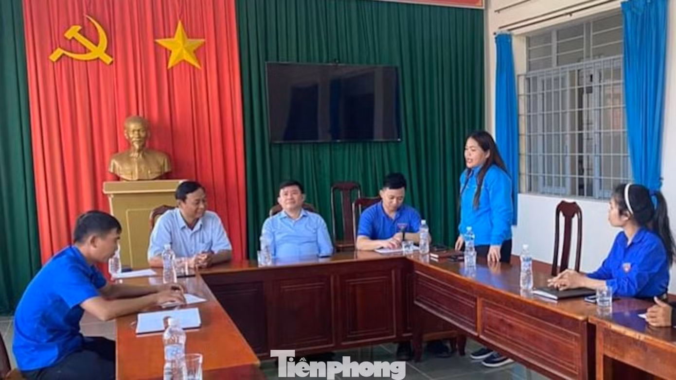 Đoàn khảo sát làm việc tại xã Ea Sin, huyện Krông Búk