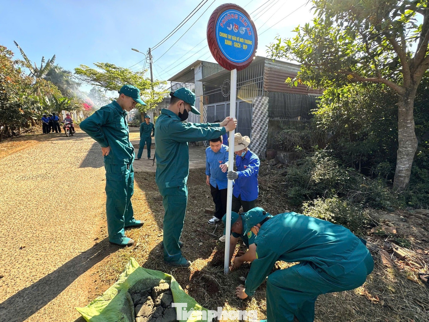Thông qua hoạt động nhằm phát huy tinh thần xung kích tình nguyện của tuổi trẻ, nâng cao ý thức hộ gia đình, người dân trong việc giữ gìn vệ sinh chung và chung tay xây dựng phố phường sáng, xanh, sạch, đẹp, văn minh.