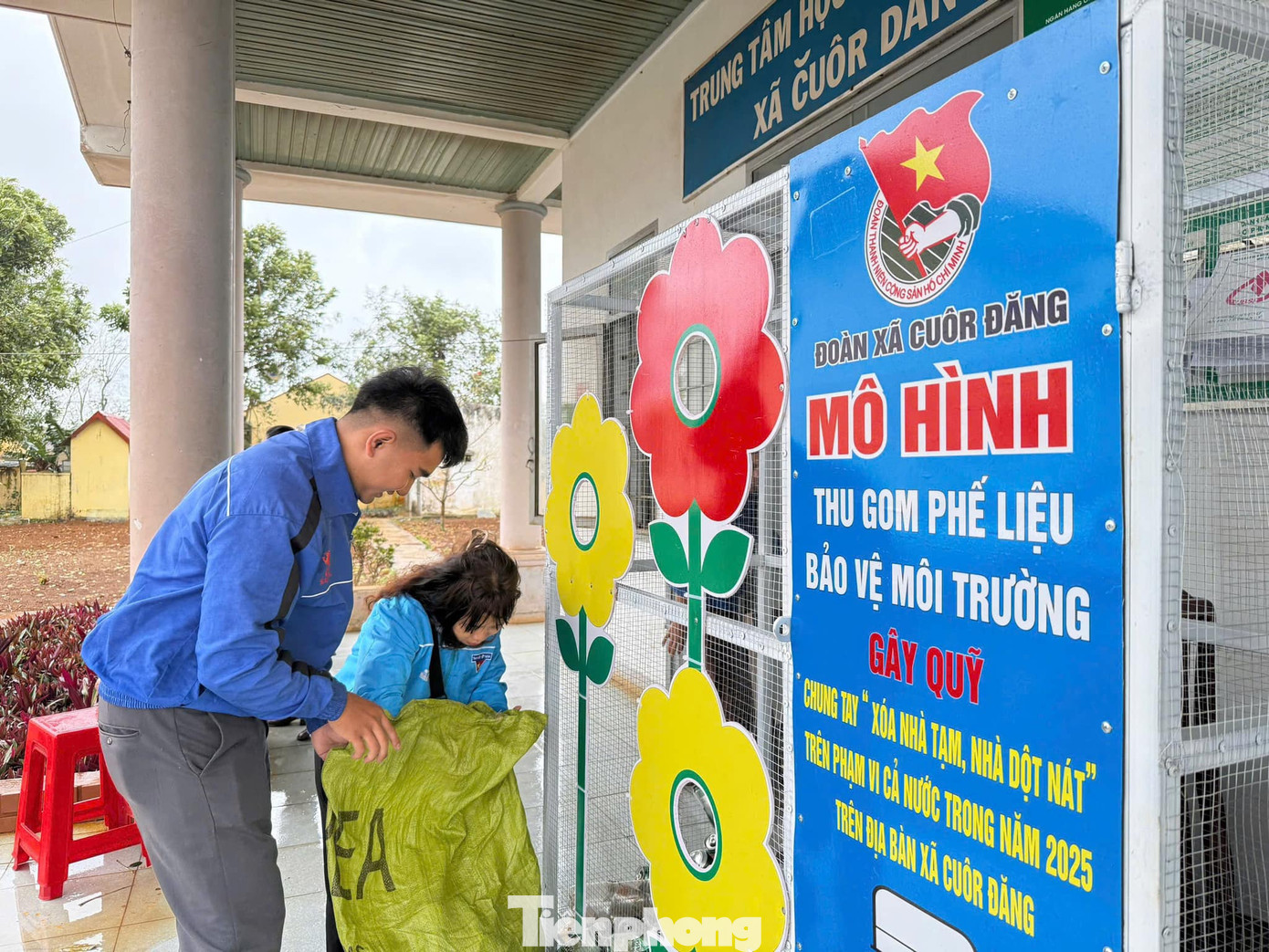 Mô hình nâng cao tinh thần “Tương thân tương ái” bằng những hành động thiết thực, chung tay thực hiện mục tiêu hỗ trợ nhà ở cho hộ nghèo, hộ cận nghèo có nơi ở ổn định và có cuộc sống tốt hơn.