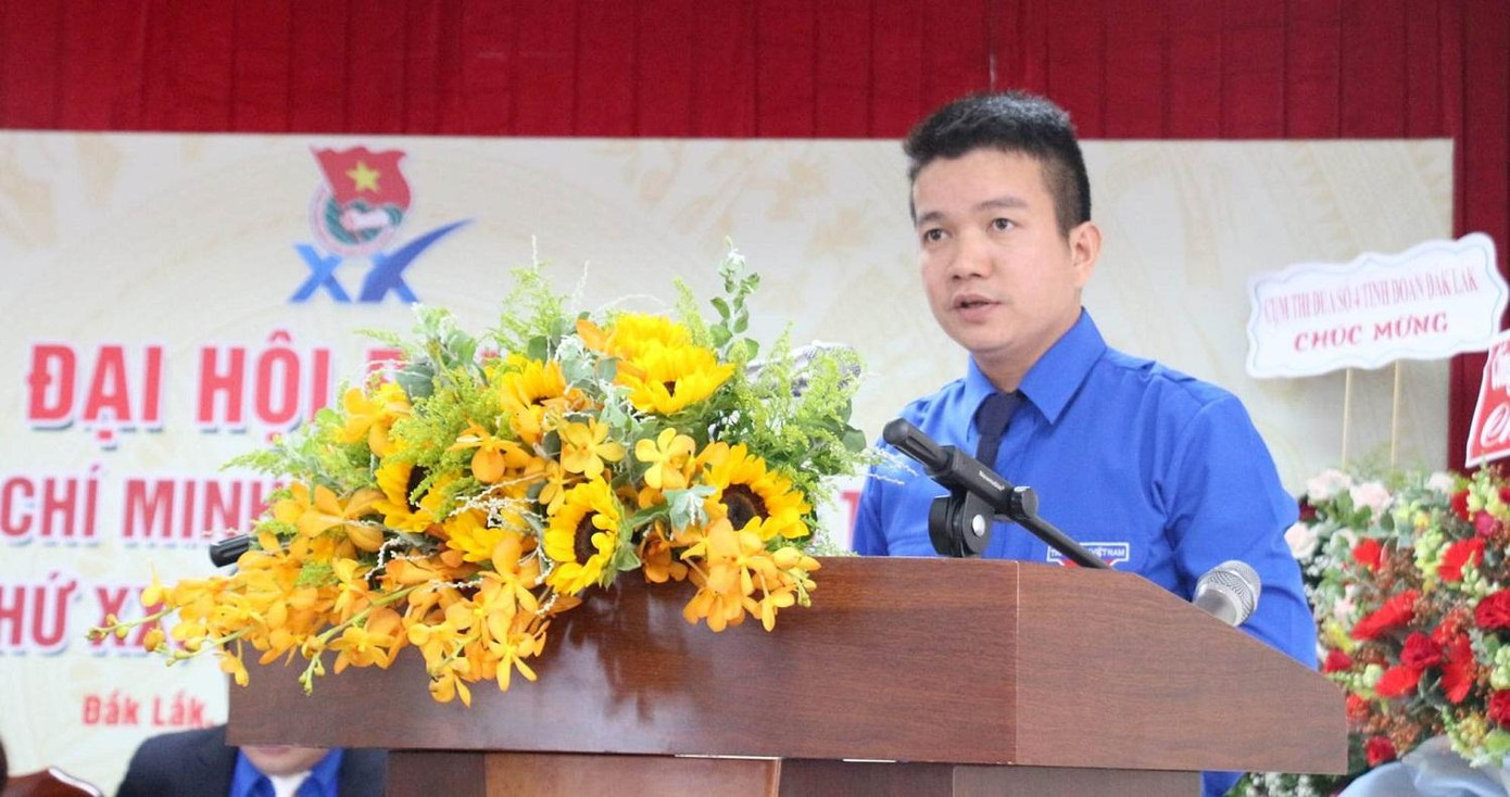 Anh Trần Doãn Tới, Phó bí thư Tỉnh Đoàn phát biểu tại Đại hội