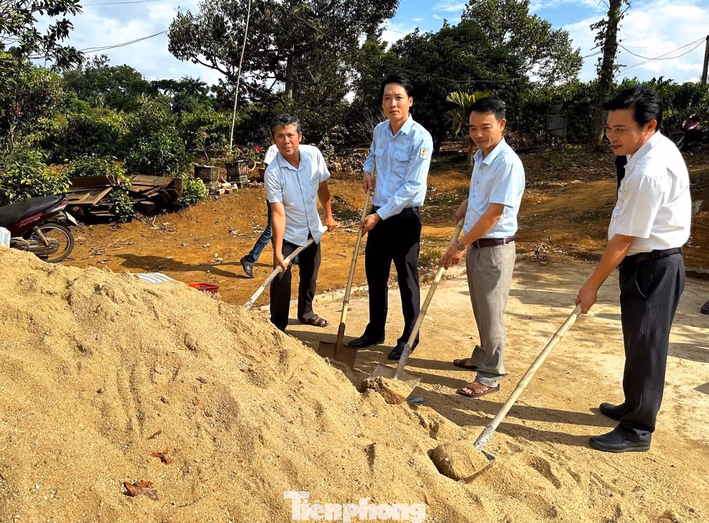 Ngôi nhà cấp 4 được xây dựng kiên cố với tổng diện tích trên 60m2, tổng kinh phí xây dựng gần 200 triệu đồng.