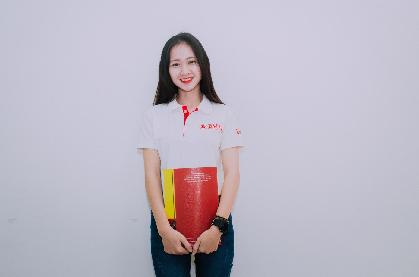 Nữ sinh Diệu Thúy luôn mang trong mình nhiệt huyết tuổi trẻ Nữ sinh Diệu Thúy luôn mang trong mình nhiệt huyết tuổi trẻ