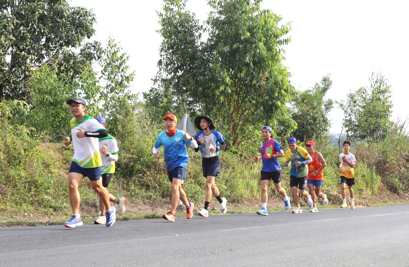 Khi các vận động viên đến địa phận Phú Yên, các hội viên của câu lạc bộ Phú Yên runners sẽ đón đoàn và cùng đồng hành với các vận động viên.