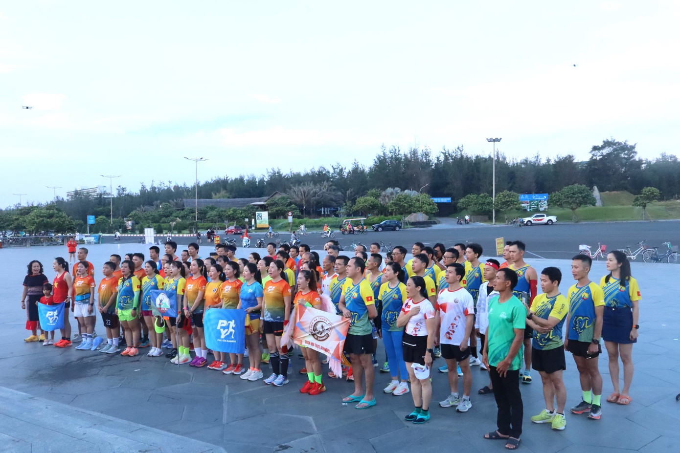 Chương trình chạy bộ kết nối Đắk Lắk – Phú Yên với chủ đề “Chung nhịp chạy, cùng chí hướng” do Hội chạy bộ Đắk Lắk (Đắk Lắk runners) và câu lạc bộ Phú Yên runners tổ chức trong 2 ngày 10-11/5.