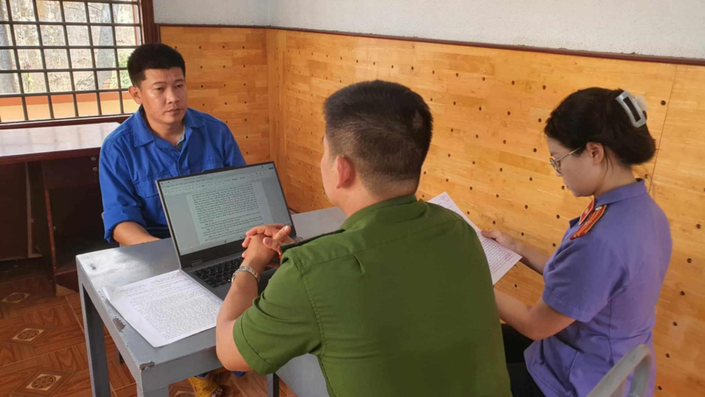 Đối tượng Bạch Biên Hòa tại cơ quan chức năng Đối tượng Bạch Biên Hòa tại cơ quan chức năng