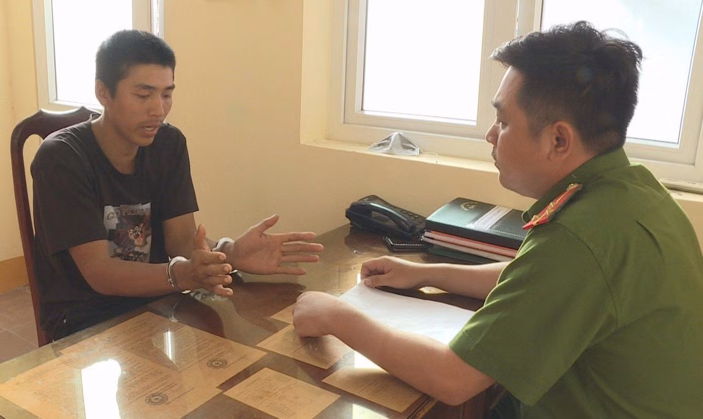 Đối tượng Hồ Văn Thương tại cơ quan công an