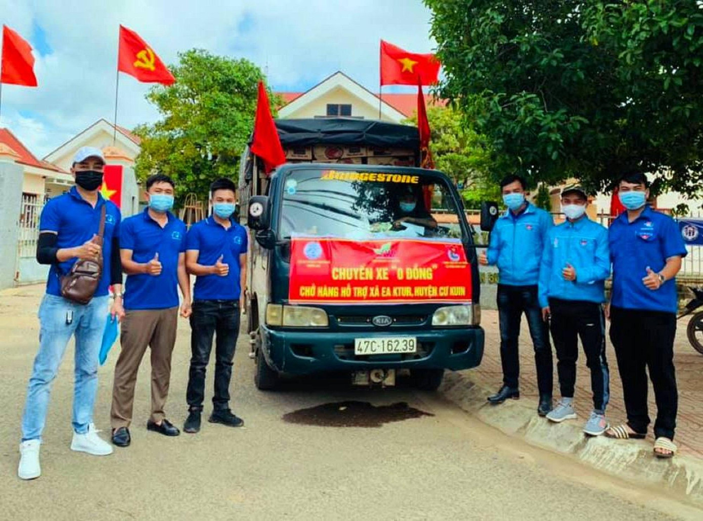 Chuyến xe 0 đồng hỗ trợ bà con khó khăn ảnh hưởng bởi dịch