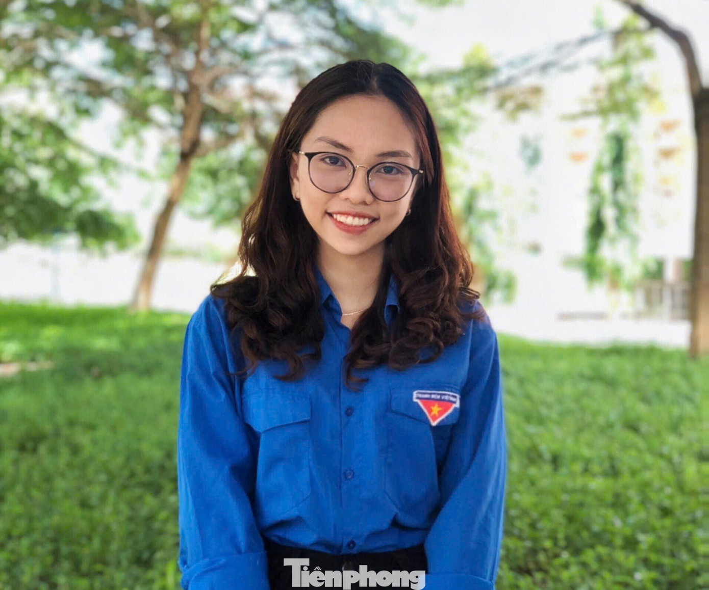 Danh hiệu "Sinh viên 5 tốt" là một danh hiệu cao quý của sinh viên Việt Nam, được trao cho những sinh viên có thành tích xuất sắc trên các phương diện: đạo đức tốt, học tập tốt, thể lực tốt, tình nguyện tốt và hội nhập tốt.