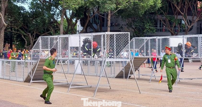 Môn thi 100m vượt chướng ngại vật Môn thi 100m vượt chướng ngại vật