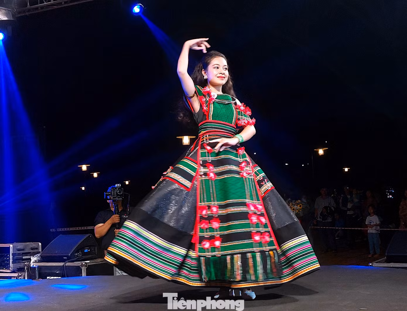 Thí sinh H Wion Sruk đoạt giải Á quân 2 tại cuộc thi