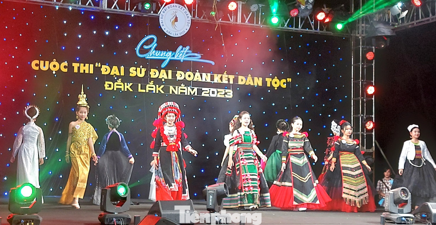 Các thí sinh tham gia vòng chung kết cuộc thi