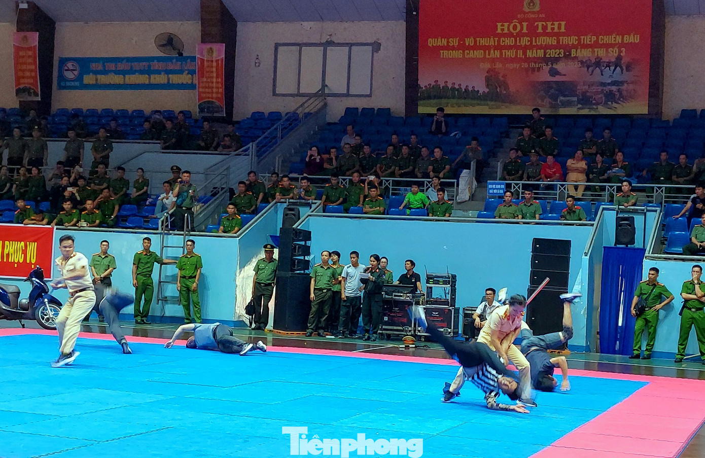 Ngay sau lễ khai mạc các đội tuyển bước vào các nội dung thi