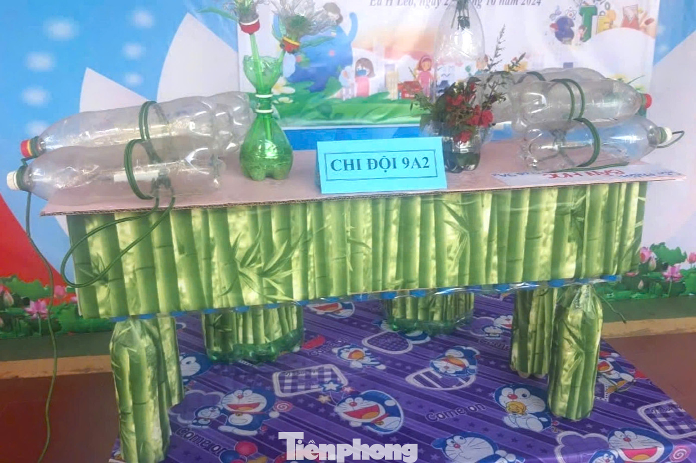 Cuộc thi nhận được nhiều sản phẩm là các mô hình, vật dụng, đồ dùng học tập, đồ chơi trẻ em, đồ phục vụ trang trí,... Những sản phẩm được các em sáng tạo, tái chế từ rác nhựa thải như: vỏ chai, ống hút, túi ni lông, bọt xốp, phế thải nhựa…