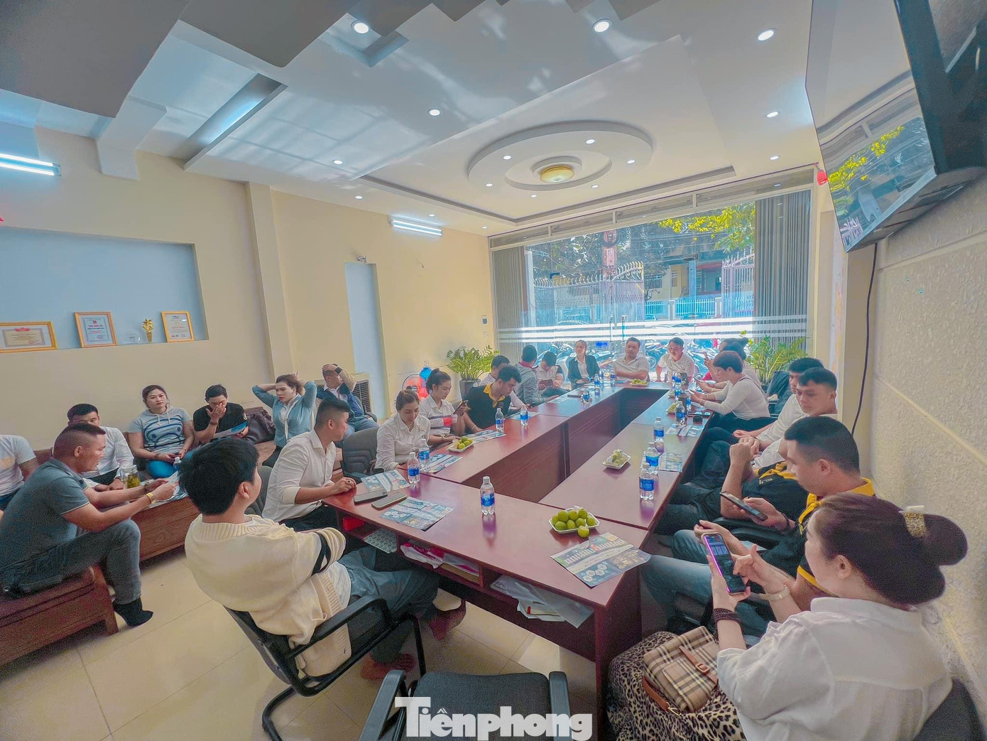 Chủ đầu tư mở cuộc họp bán dự án Bamboo Villas