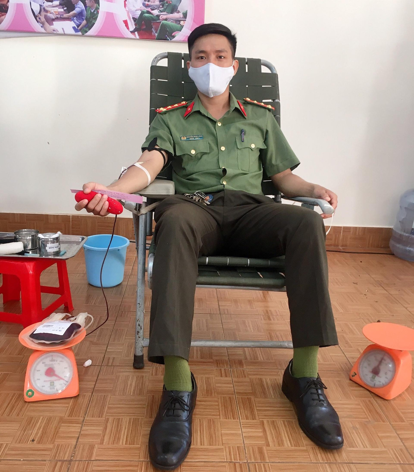 Đại úy Lãnh đã 20 lần hiến máu