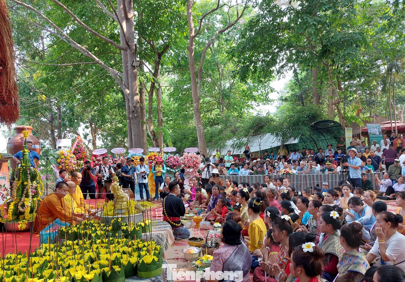 Ngày 13-14/4, tại buôn Trí xã Krông Na diễn ra các hoạt động vui Tết cổ truyền của dân tộc Lào.