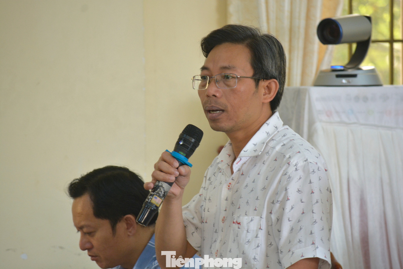 Ông Lê Đình Thắng - Trưởng phòng Kinh tế thị xã trả lời thắc mắc của thanh niên Ông Lê Đình Thắng - Trưởng phòng Kinh tế thị xã trả lời thắc mắc của thanh niên