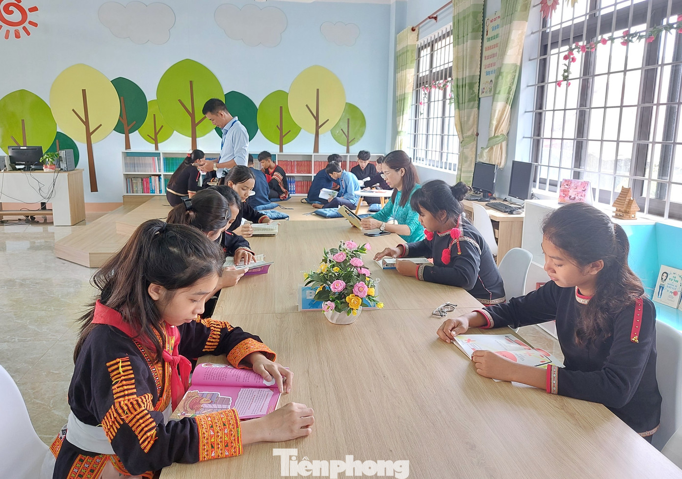 Các thư viện mang đến cho học sinh, đặc biệt là ở vùng sâu vùng xa có cơ hội tiếp cận nhiều sách, truyện, báo. Qua đó, tạo đam mê đọc sách cho học sinh cũng như phát triển văn hóa đọc trong trường học.