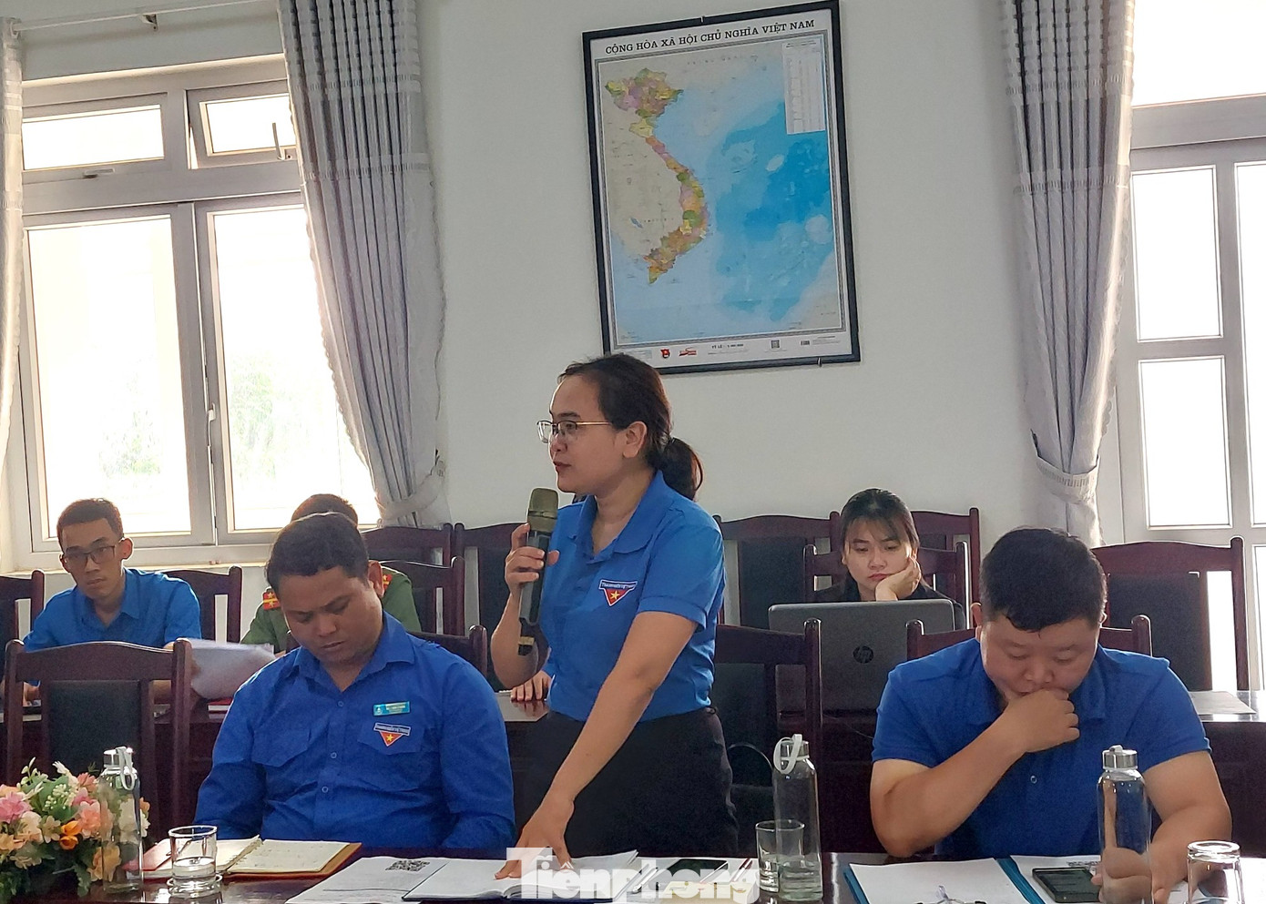 Bí thư Thành Đoàn Buôn Ma Thuột chia sẻ các ý kiến tại hội nghị Bí thư Thành Đoàn Buôn Ma Thuột chia sẻ các ý kiến tại hội nghị