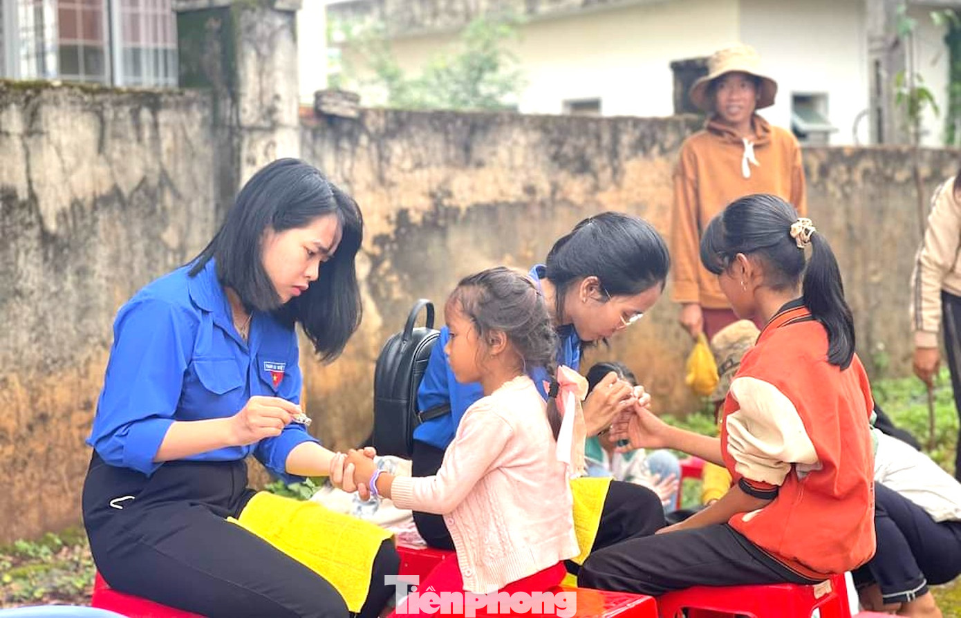 Nhiều hoạt động để tạo môi trường để sinh viên rèn luyện toàn diện Nhiều hoạt động để tạo môi trường để sinh viên rèn luyện toàn diện