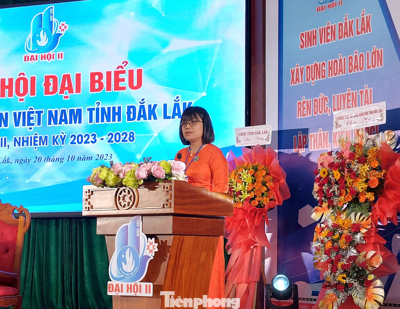 Bà H Yim - Phó Chủ tịch UBND tỉnh Đắk Lắk phát biểu tại đại hội