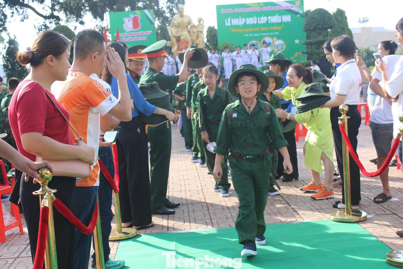 Phát biểu tại buổi lễ, chị H Giang Niê, Bí thư Tỉnh Đoàn, Trưởng Ban chỉ đạo chương trình chia sẻ, đối với các em thanh thiếu nhi, chương trình đã trở thành môi trường học trải nghiệm thực tiễn, một sân chơi lành mạnh, bổ ích mỗi khi hè về.