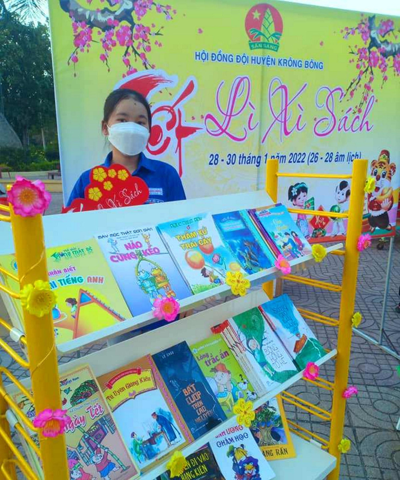 Chương trình lì xì sách tại huyện Krông Bông