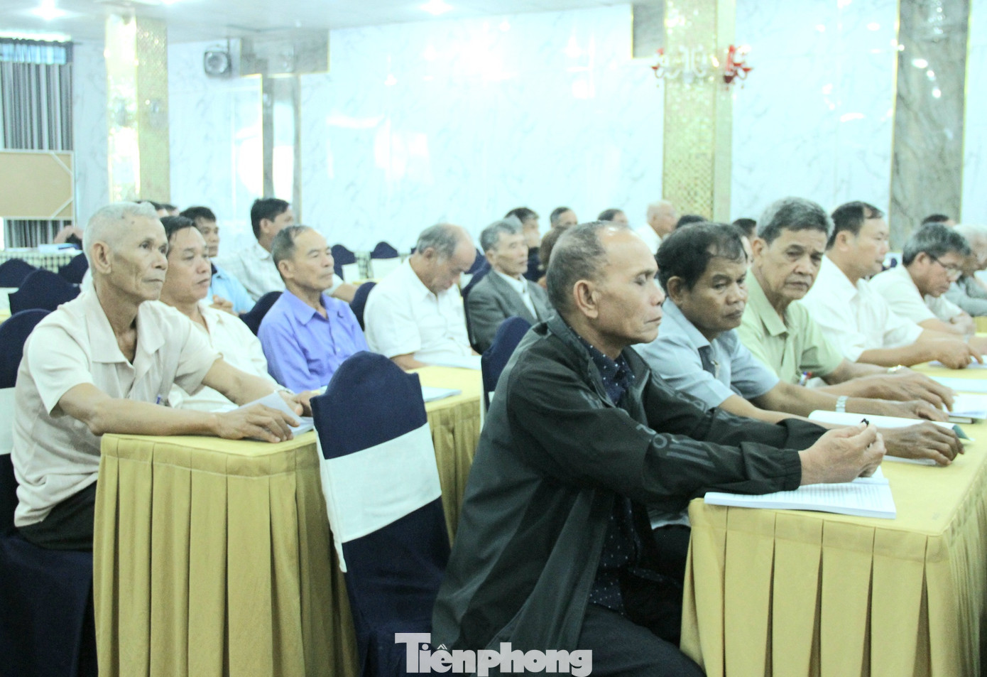 Người có uy tín tham gia các hội nghị tập huấn Người có uy tín tham gia các hội nghị tập huấn