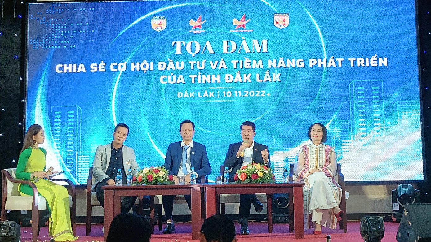 Các đại biểu chia sẻ, thảo luận tại hội nghị Các đại biểu chia sẻ, thảo luận tại hội nghị