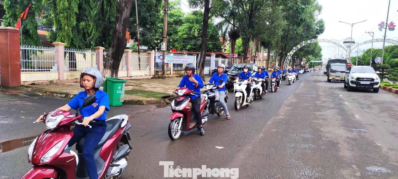 Huyện Đoàn Cư M'gar tổ chức tập huấn kiến thức an toàn giao thông và kỹ năng lái xe an toàn Huyện Đoàn Cư M'gar tổ chức tập huấn kiến thức an toàn giao thông và kỹ năng lái xe an toàn