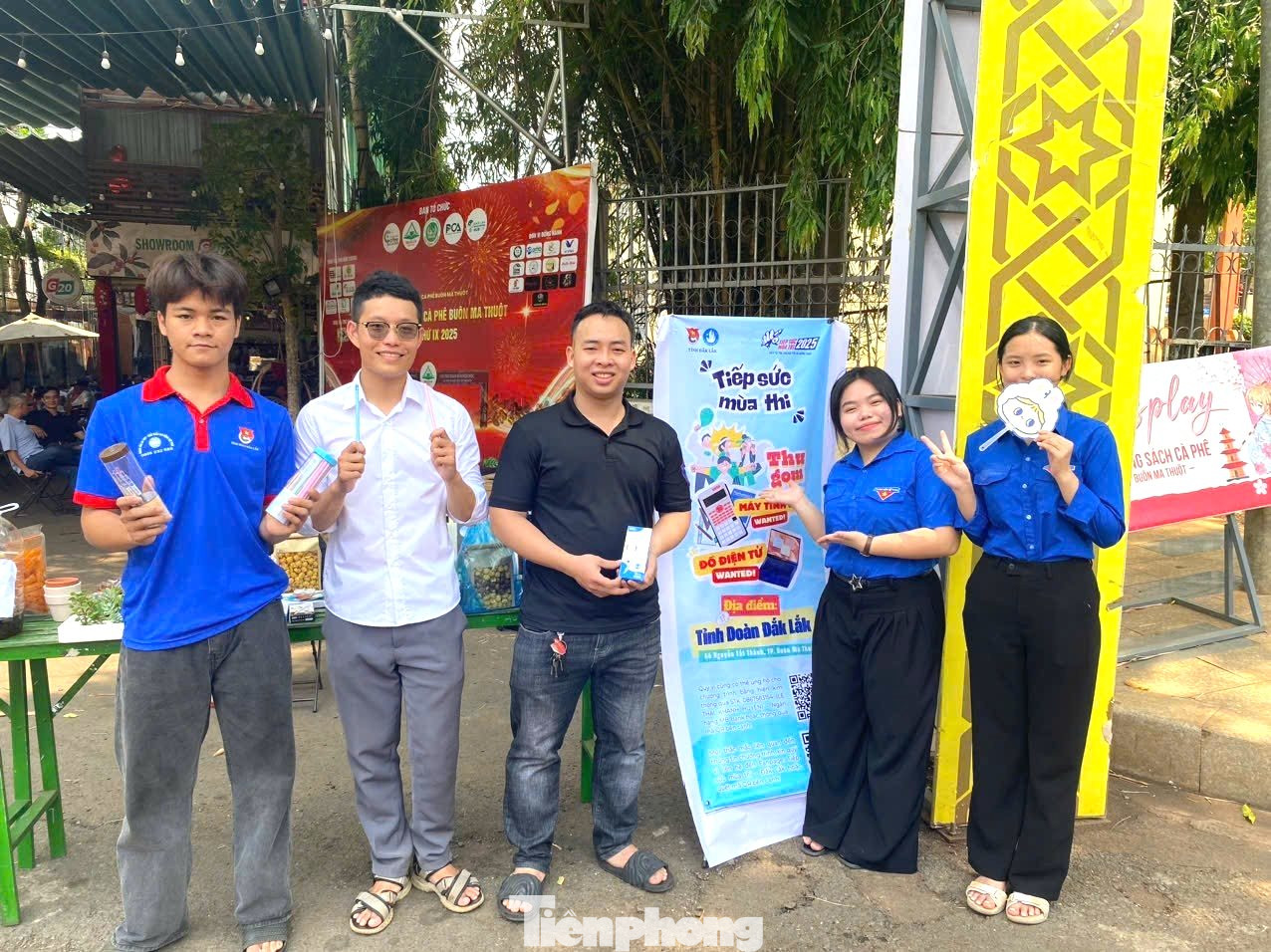 Biệt đội bút chì tổ chức các hoạt động gây quỹ