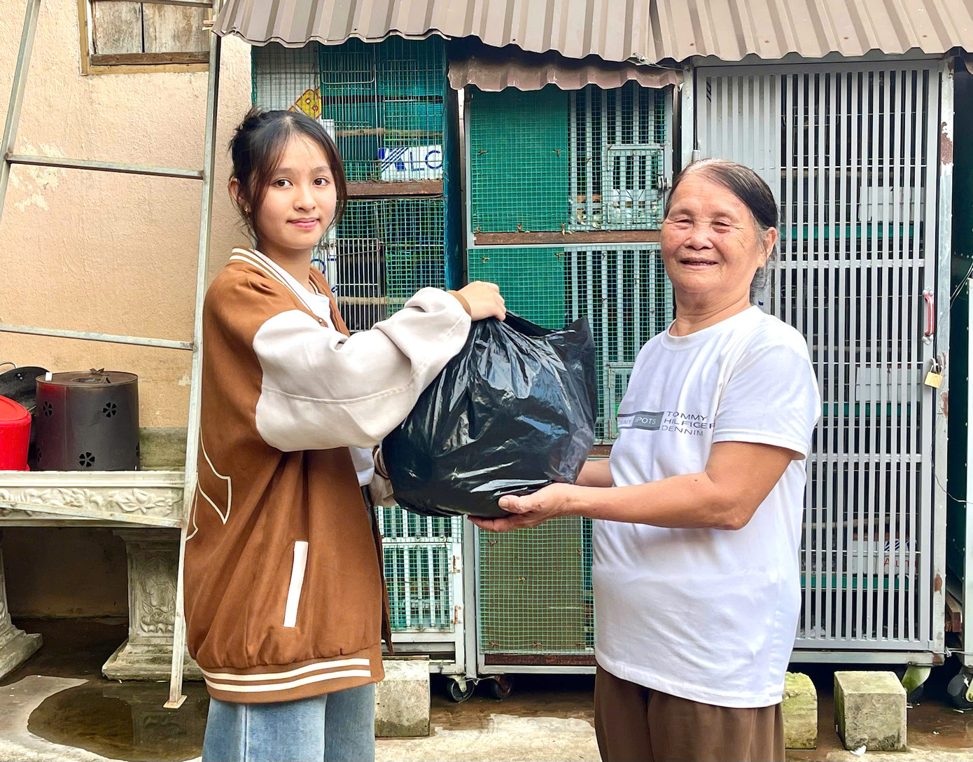 Quỳnh Như dành nhiều thời gian cho các hoạt động thiện nguyện.