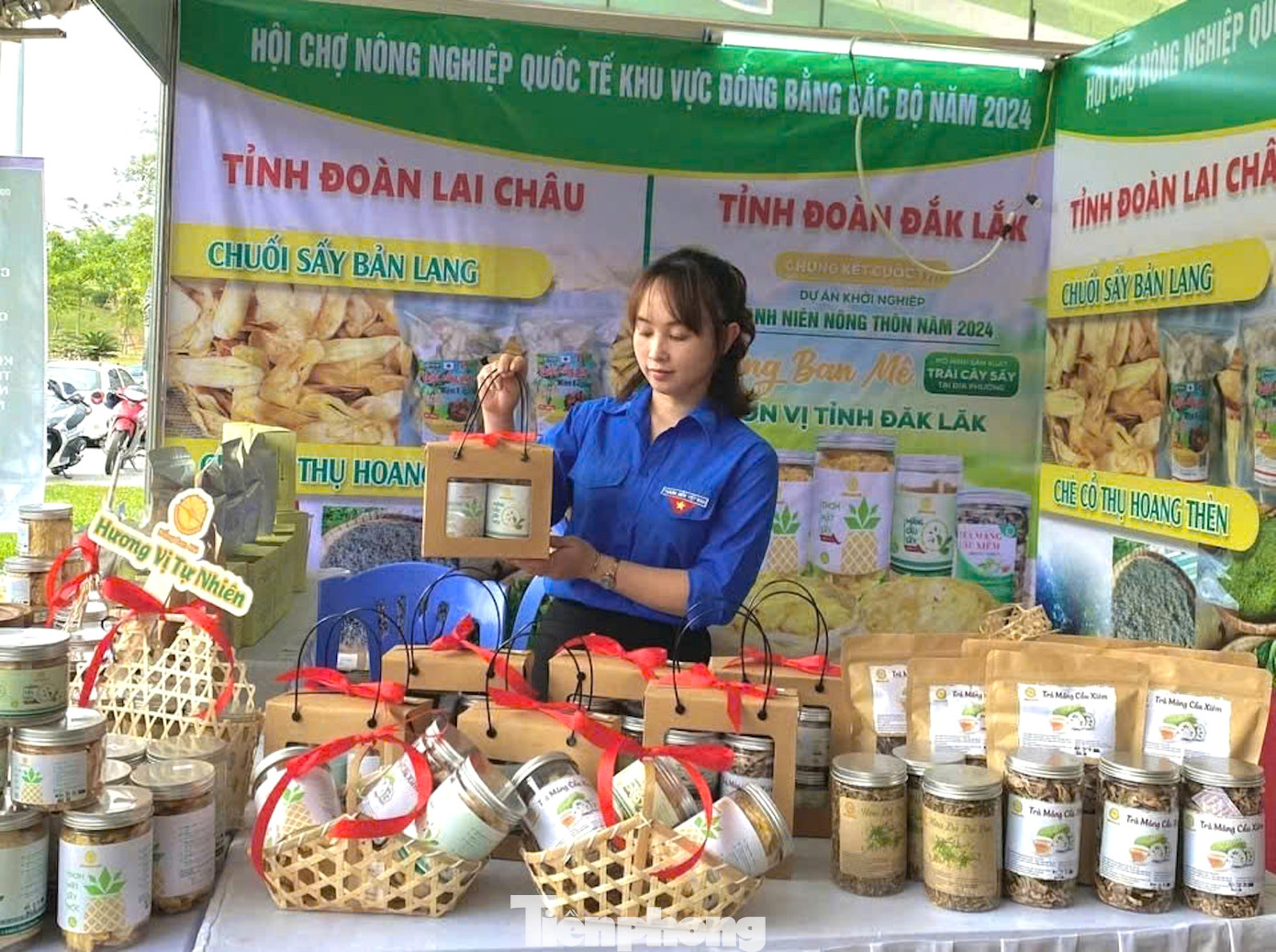 Dự án “Phát triển mô hình trái cây sấy tại địa phương” của chị Phạm Thị Nga là dự án duy nhất của tỉnh Đắk Lắk lọt vào vòng chung kết cuộc thi khởi nghiệp thanh niên nông thôn năm 2024 Dự án “Phát triển mô hình trái cây sấy tại địa phương” của chị Phạm Thị Nga là dự án duy nhất của tỉnh Đắk Lắk lọt vào vòng chung kết cuộc thi khởi nghiệp thanh niên nông thôn năm 2024