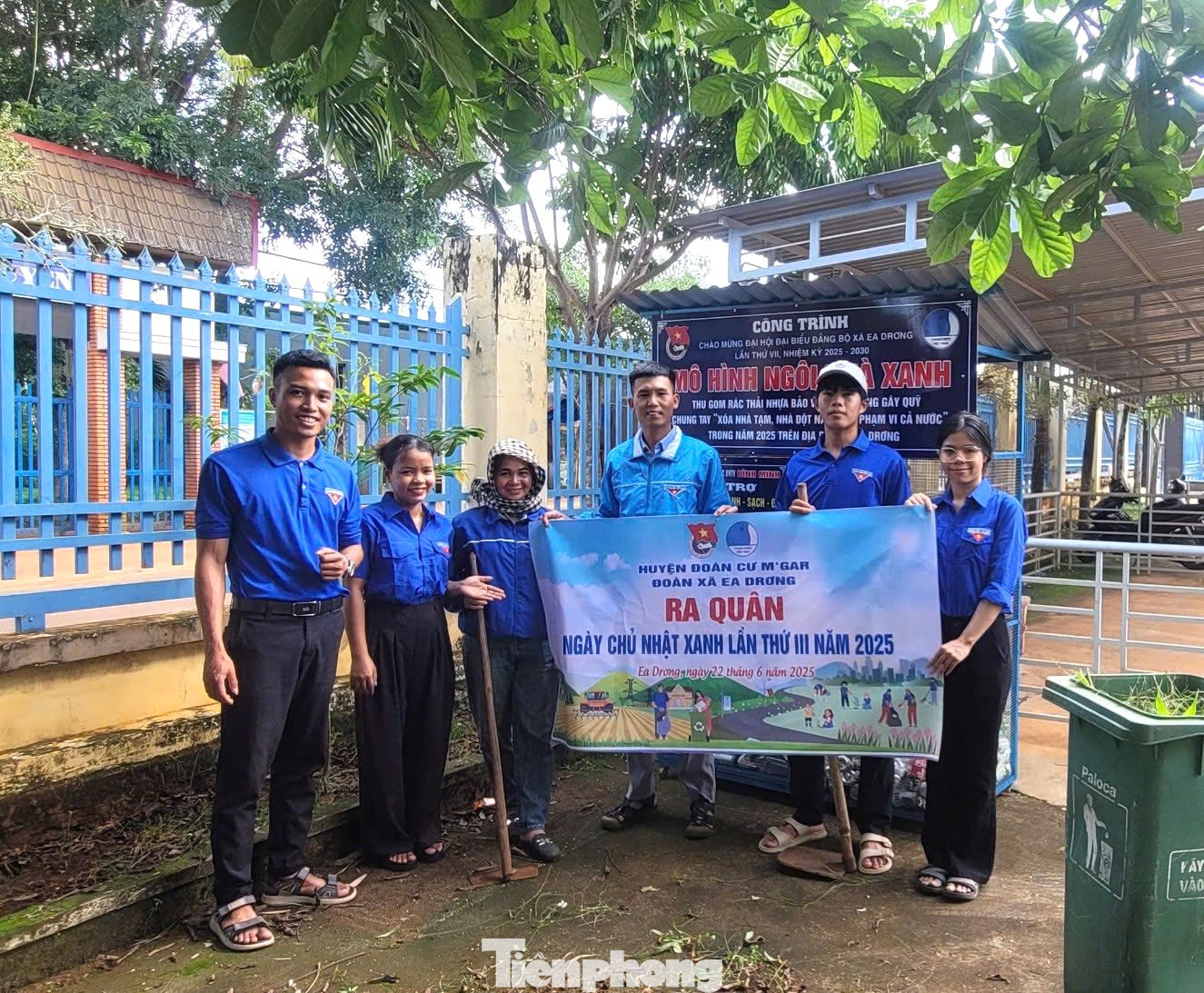 Ngày 22/6, các tổ chức cơ sở Đoàn trên địa bàn huyện Cư M’gar đồng loạt ra quân “Ngày Chủ nhật xanh” lần thứ III năm 2025.