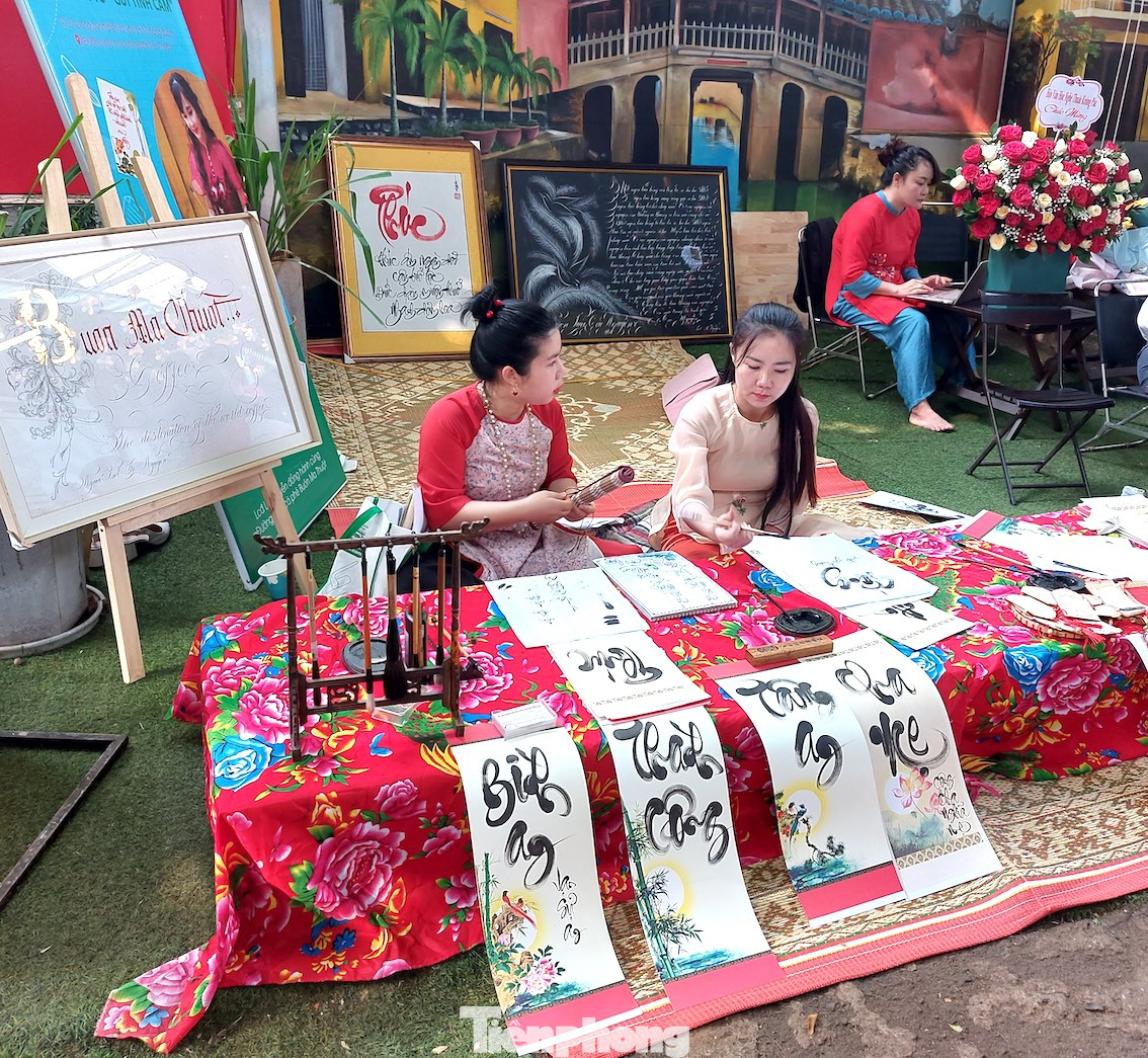 Nhiều hoạt động tại ngày sách và văn hoá đọc Nhiều hoạt động tại ngày sách và văn hoá đọc