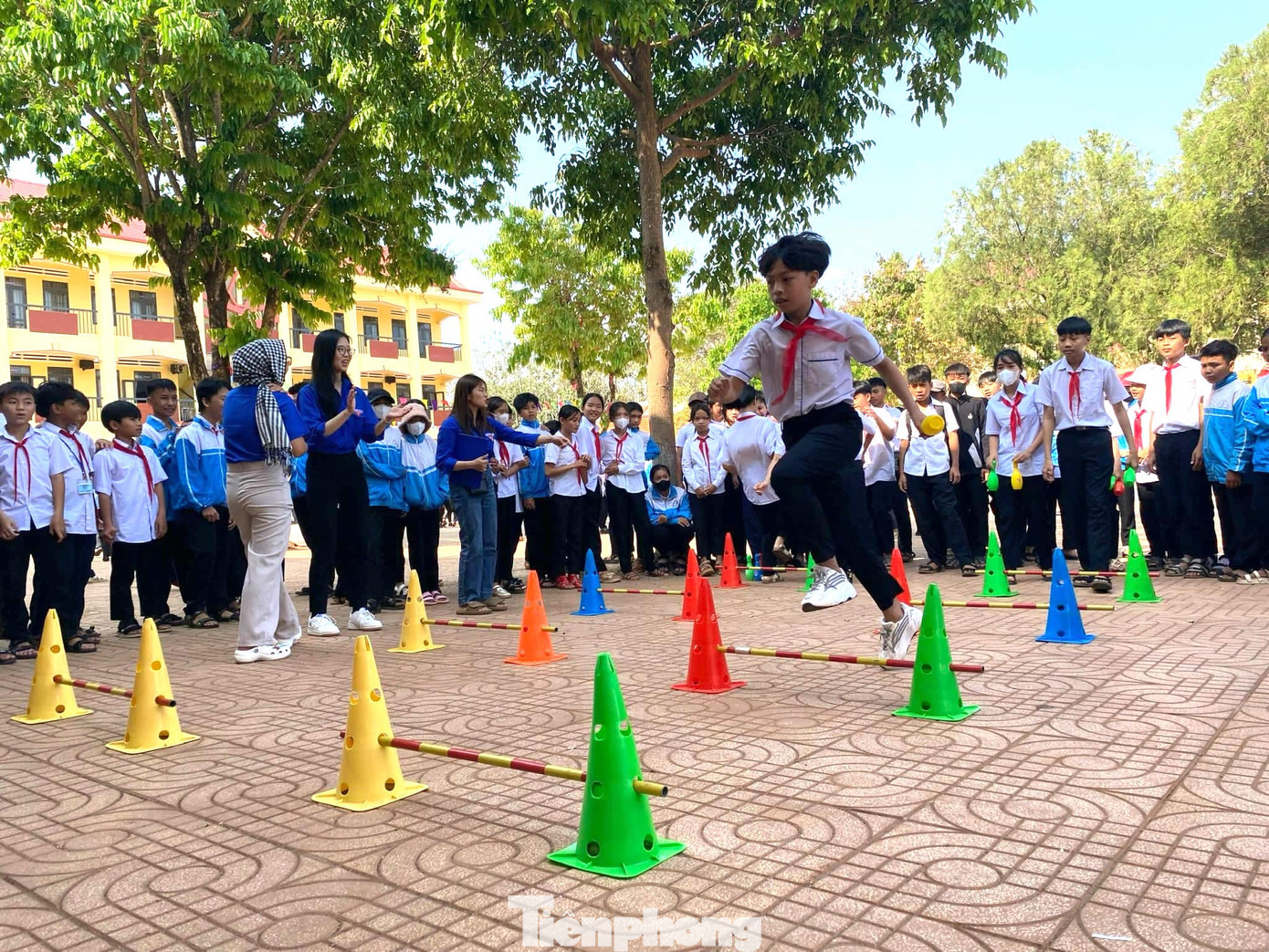 “Ngày đoàn viên” là dịp để tổ chức Đoàn thể hiện vai trò, trách nhiệm đối với đoàn viên, thanh niên, tạo môi trường thuận lợi để đoàn viên tham gia các hoạt động, phong trào của Đoàn. Đồng thời là cơ hội để đoàn viên giao lưu, sinh hoạt thắt chặt tình đoàn kết, là sân chơi bổ ích để rèn luyện kỹ năng và đặc biệt, phát huy khả năng sáng tạo của tuổi trẻ.